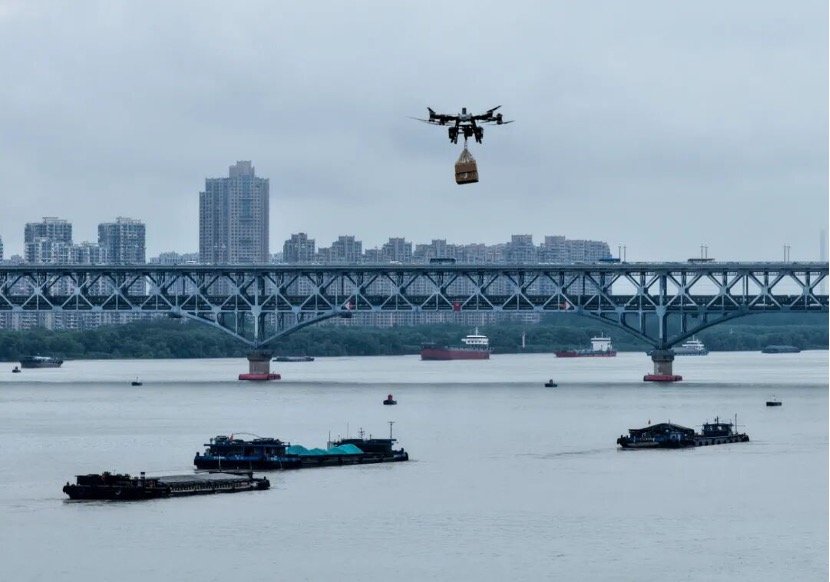 Drones delivering to in-transit ships in China
